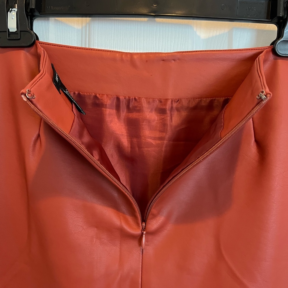 NWOT Forever 21 Button-Front Mini Skirt - Picture 5 of 7